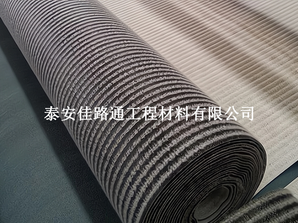 膨潤(rùn)土防水毯搭接細(xì)節(jié)技巧：打造無(wú)縫防水屏障